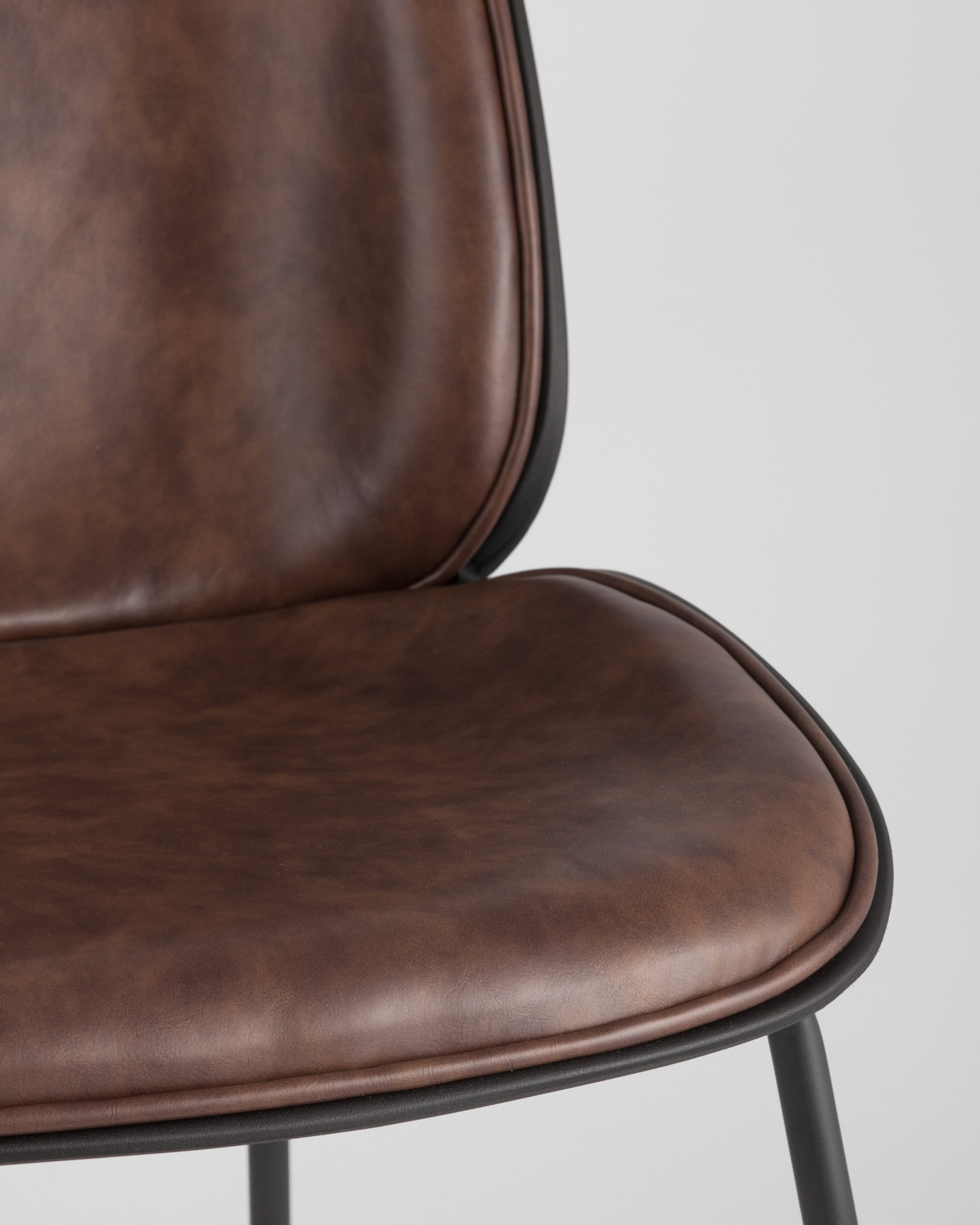 Stul_Beetle_PU_korichnevyj__2__nu52-p6