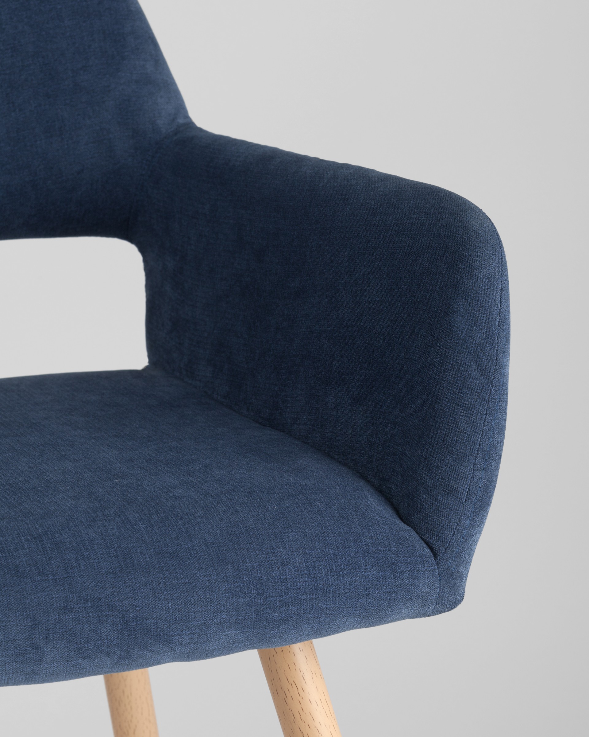 Stul_Kromvel'_sinij__2__2600-xd