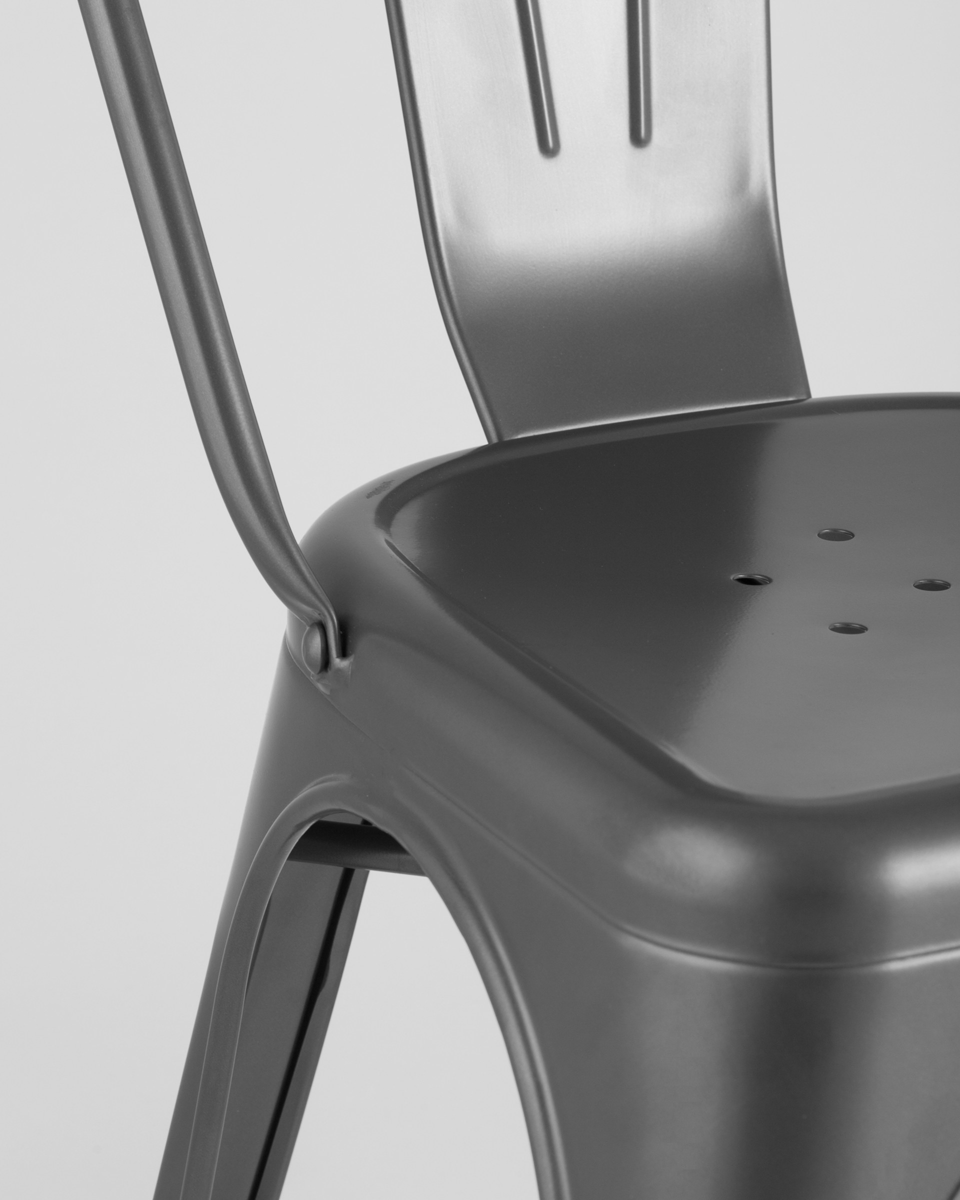 Stul_TOLIX_serebristyj_matovyj__2__zgyx-nd