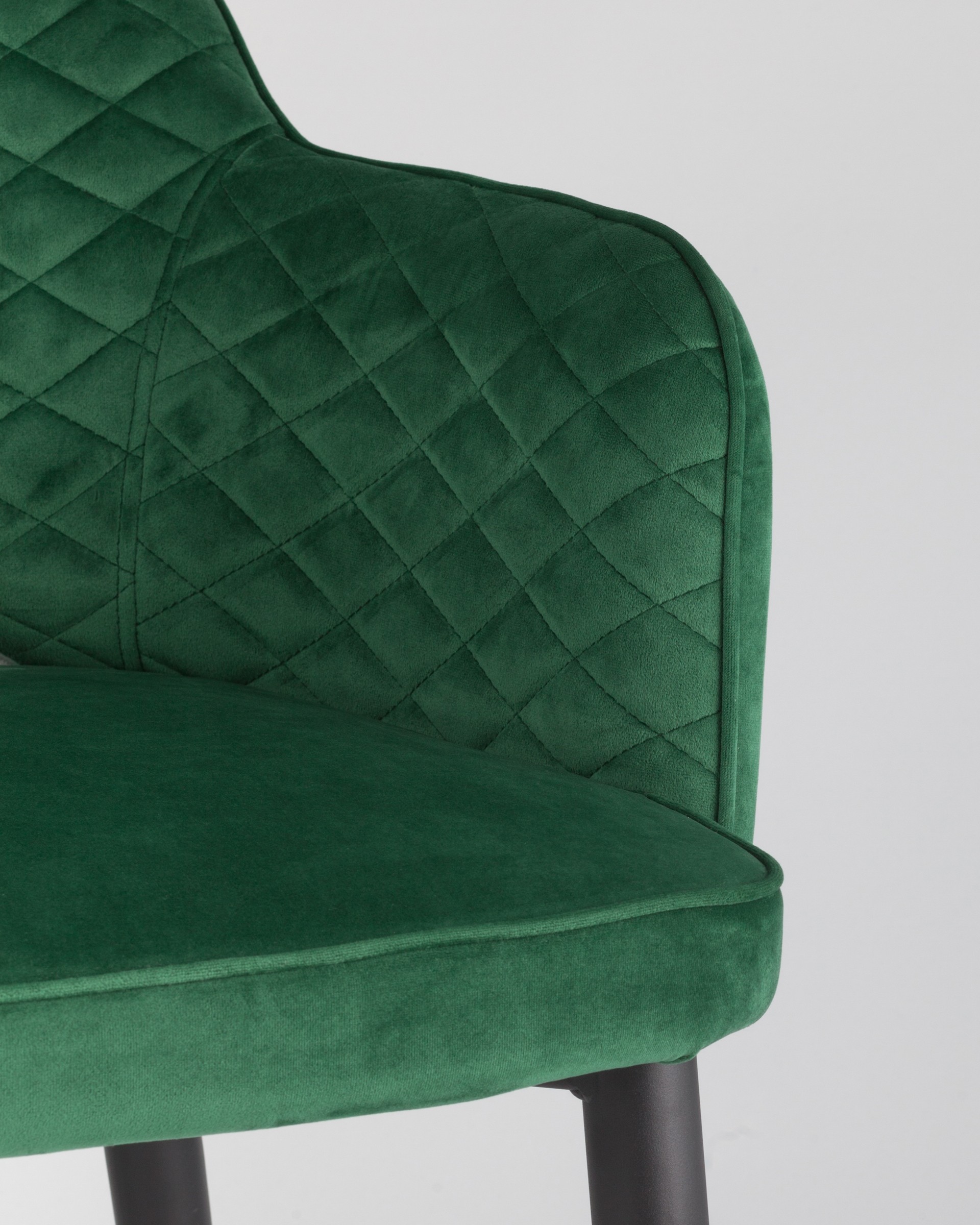 Stul_Venera_diamant_vel'vet_izumrudnyj__2_