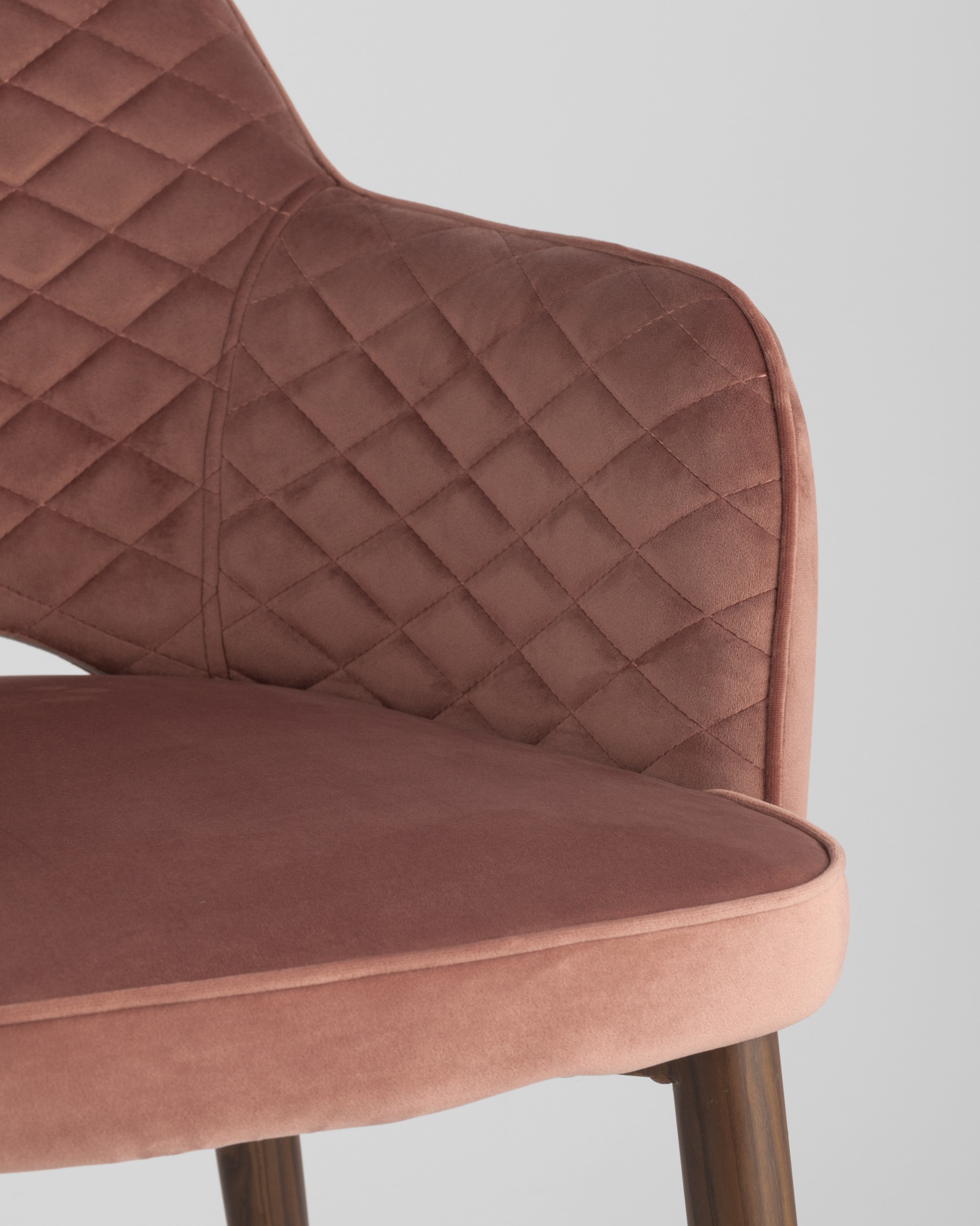 Stul_Venera_diamant_vel'vet_pyl'no-rozovyj__2_