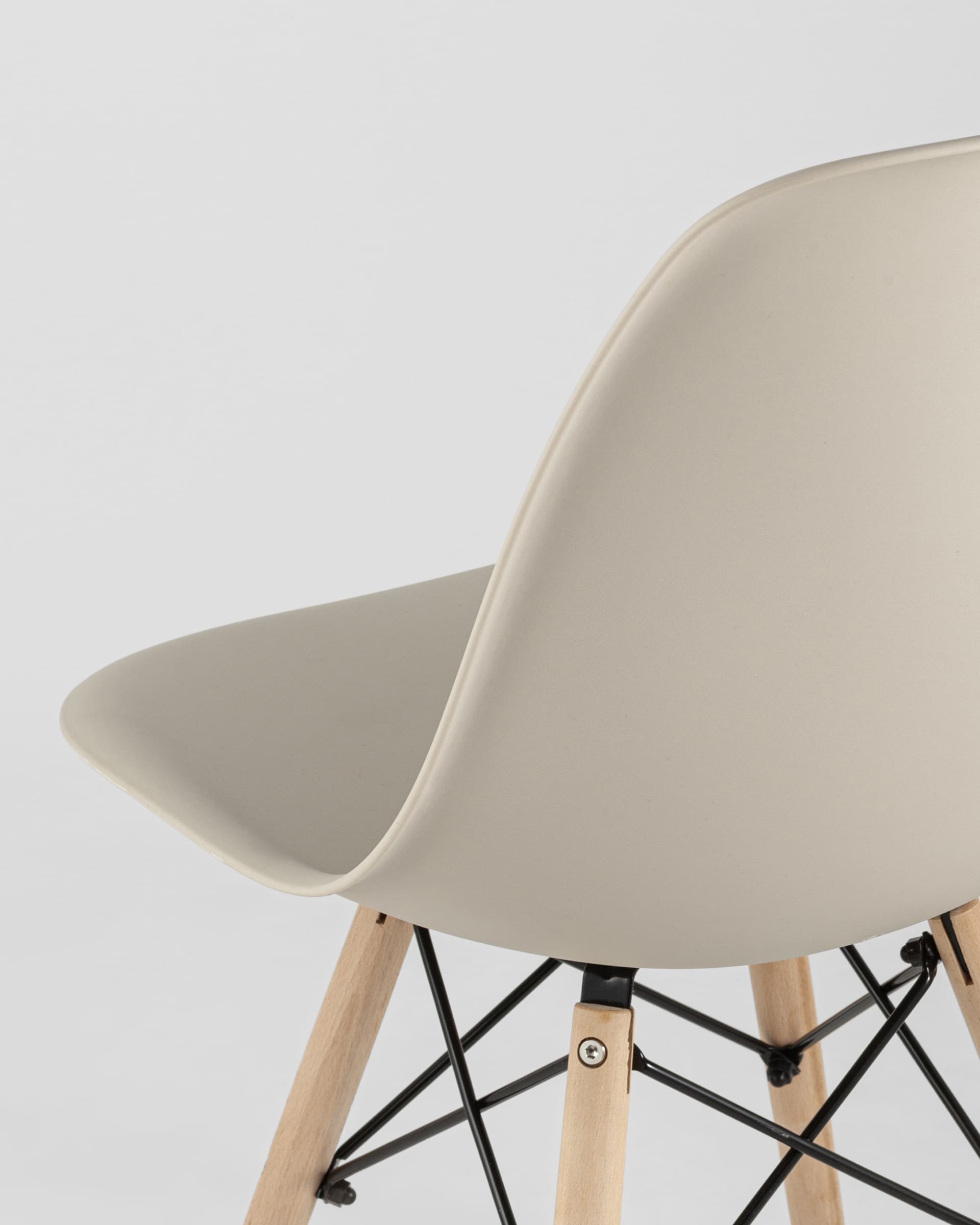 stul-eames-style-dsw-bezhevyj_Gray__1_