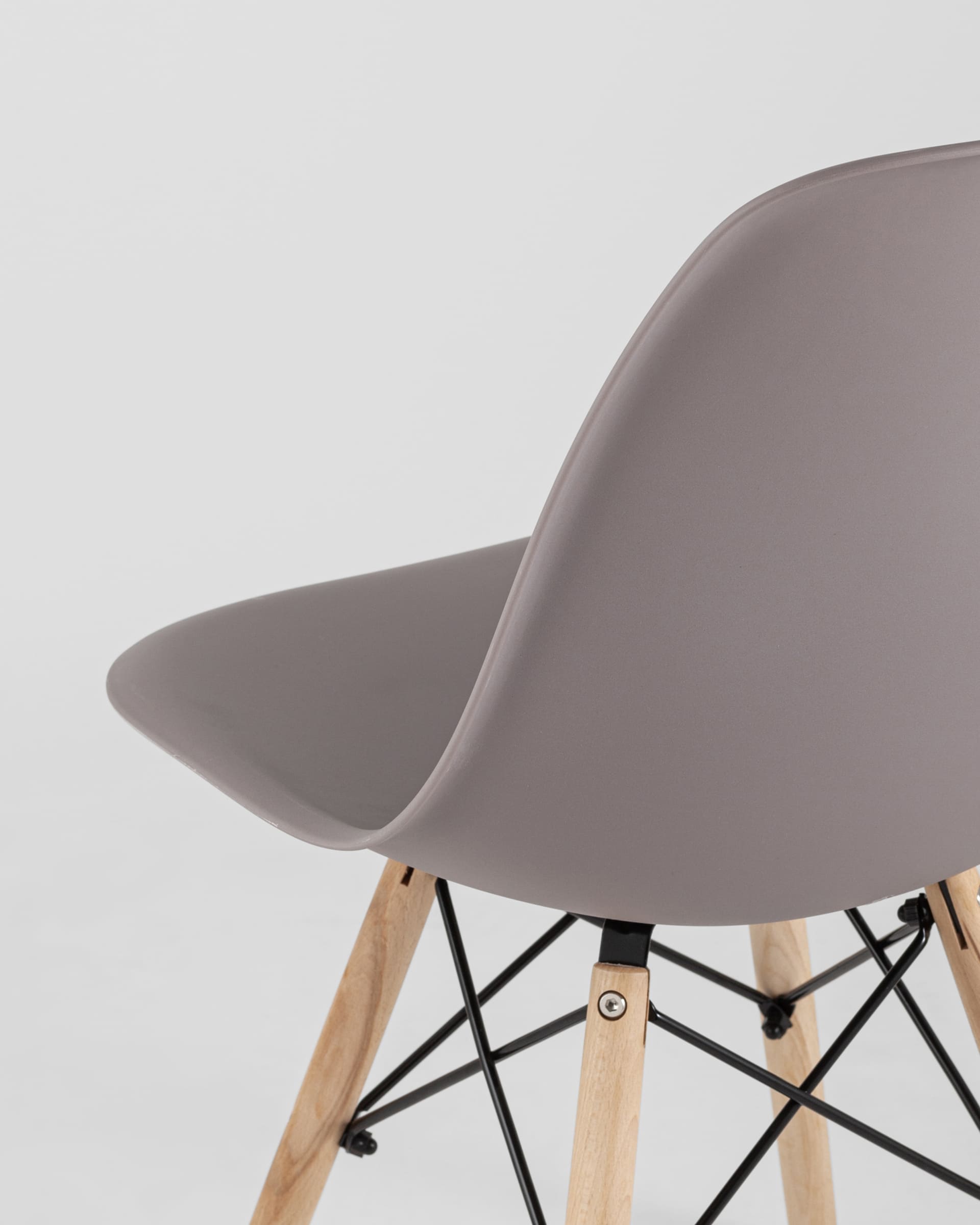 stul-eames-style-dsw-temno-seryj_Gray___1_