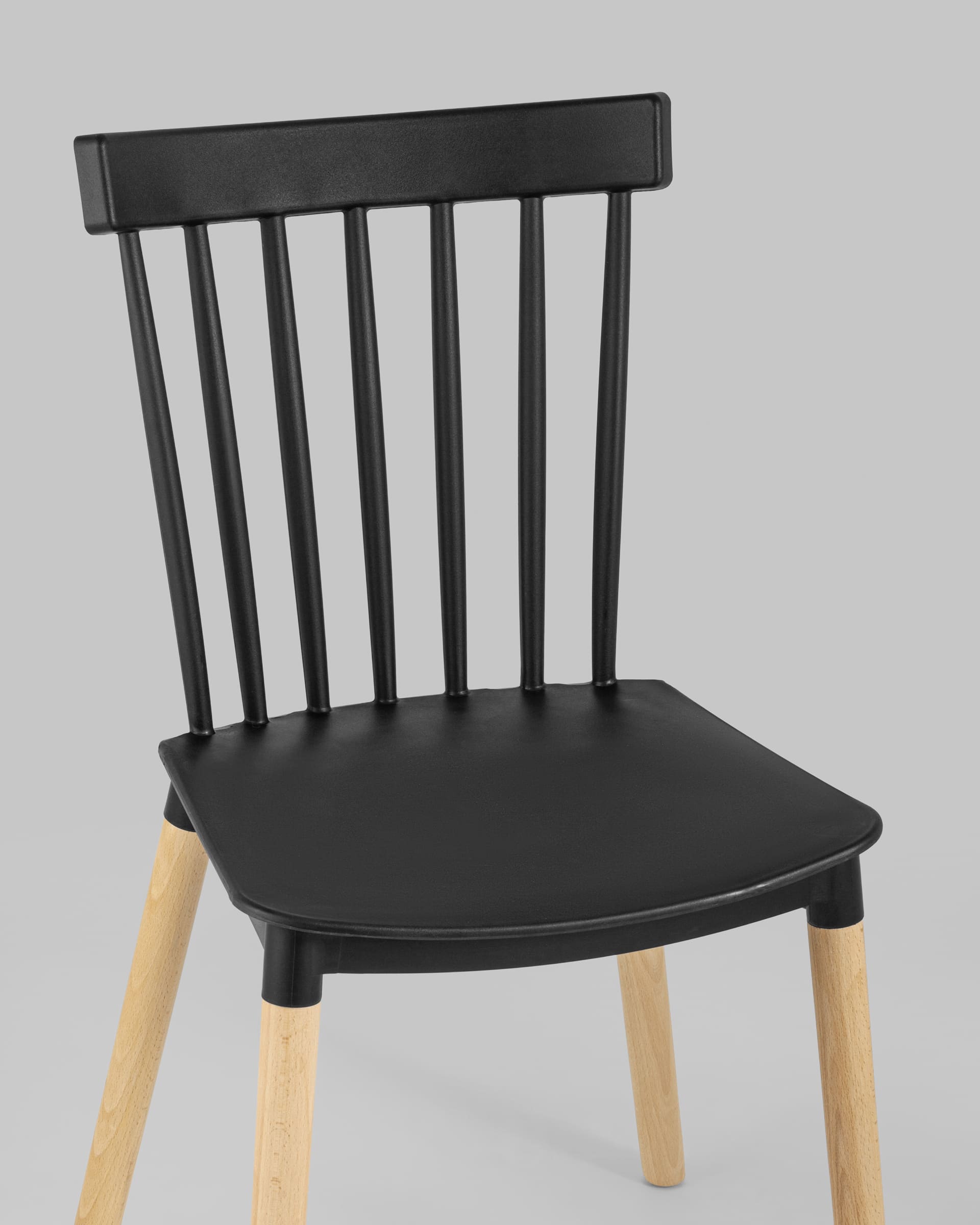 stul-field-plastik-chernyj_Gray