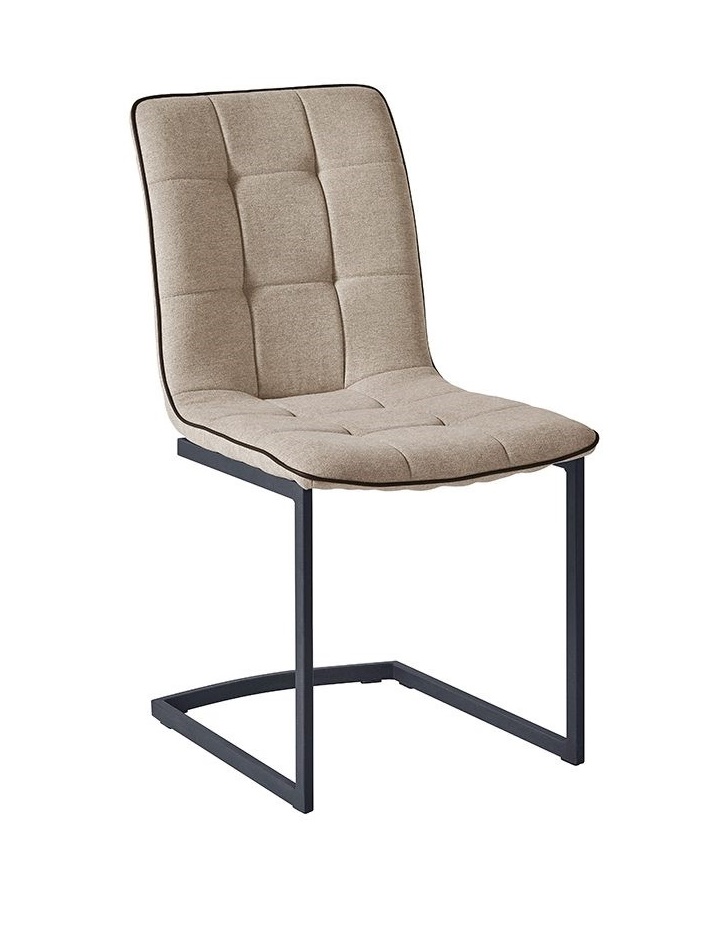 stul-na-polozyah-mitchell-bezhevyj