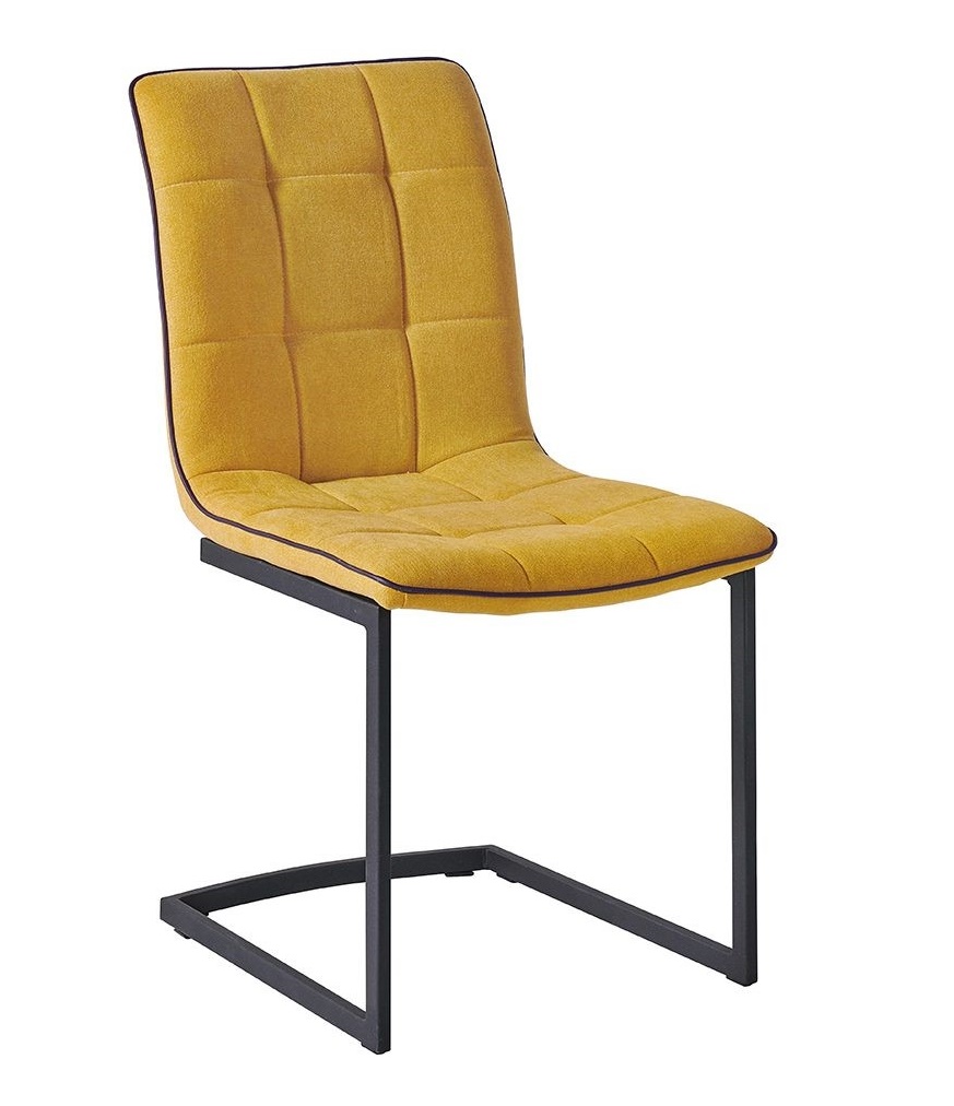 stul-na-polozyah-mitchell-zhyoltyj