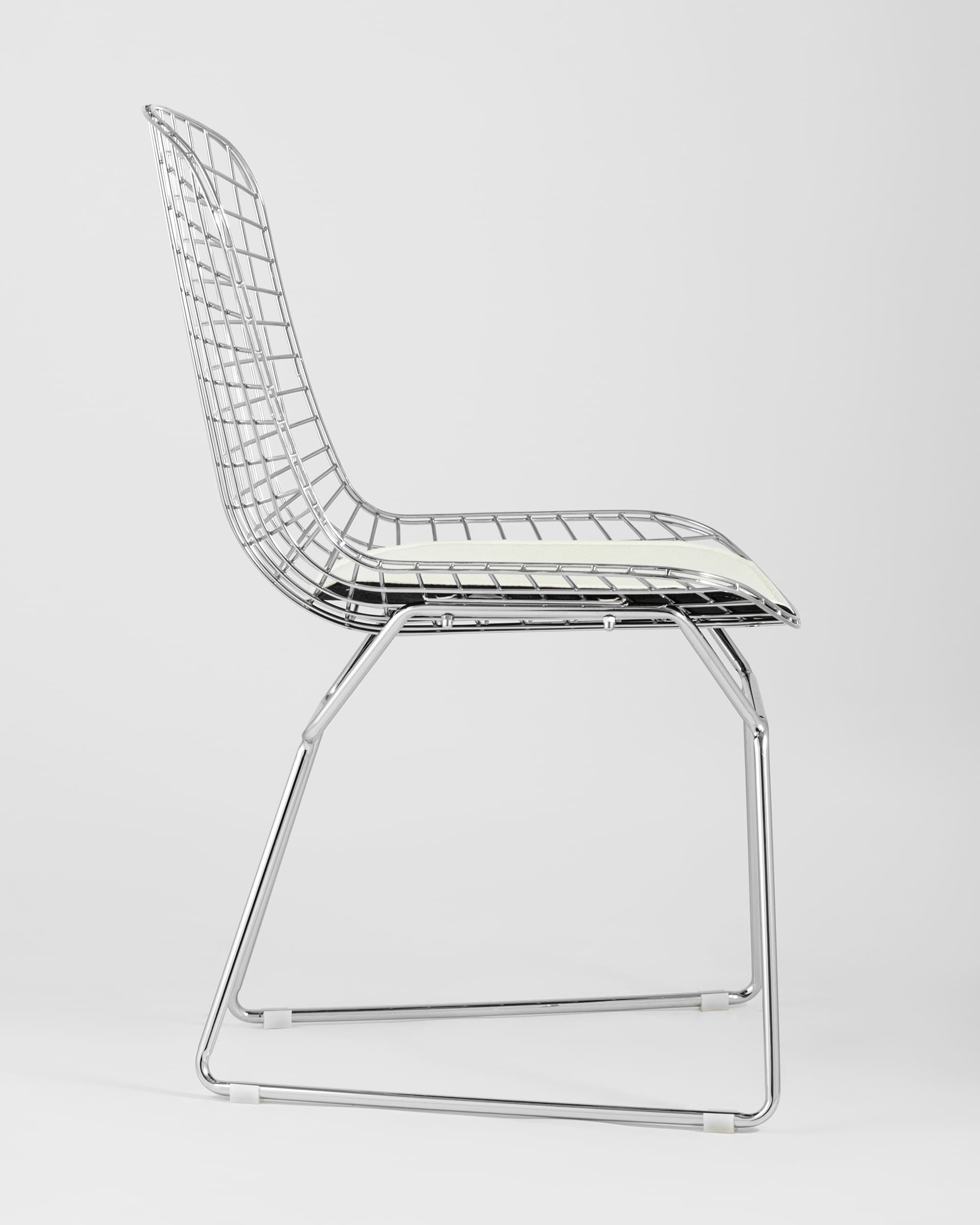 stul-obedennyj-bertoia-hromirovannyj-s-beloj-podushkoj_Gray